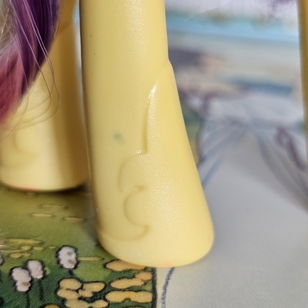 ♡ My Little Pony G4 Princess Gold Lily MLP Toy ♡ - Picture 4 of 12